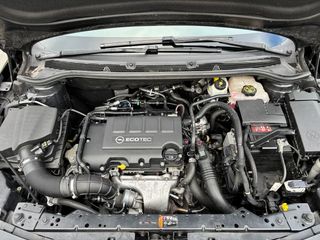 Opel Astra 1.4 Turbo 140cv