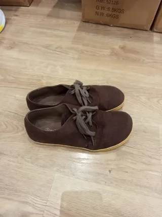 Zapatillas barefoot marrones