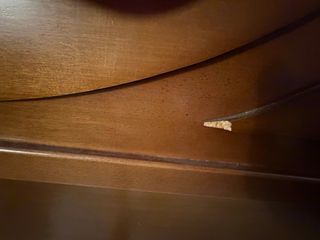 Cabezal de cama antiguo de madera