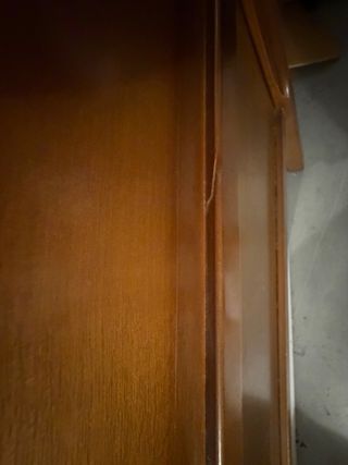 Cabezal de cama antiguo de madera