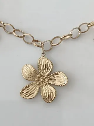 Collar Aleteo de Vida. Acero inoxidable dorado.