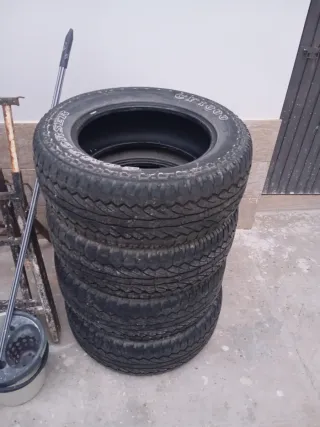4 Neumáticos 255/60 R18 por 80 euros