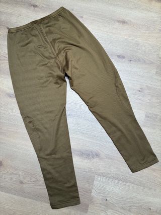 Conjunto Térmico Helikon-Tex LVL 2 Militar