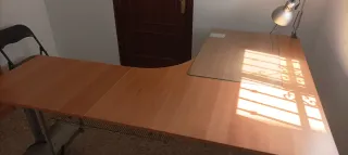 Mesa estudio/oficina con soporte PC