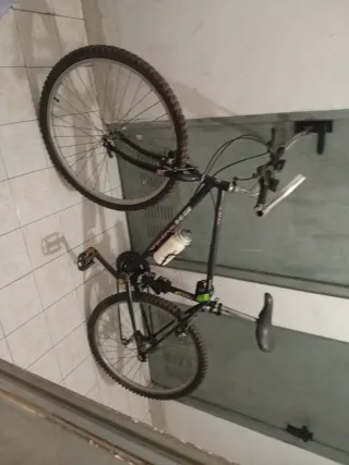 Bicicleta de adulto BH Supra