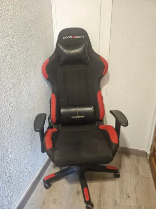 Silla Gaming DXRacer Negra y Roja