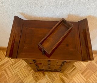 Antiguo mueble chino de farmacia