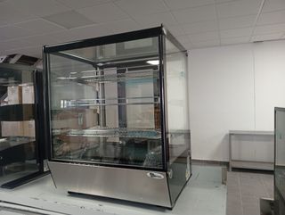 Vitrina pastelera refrigerada: móvil 631060693