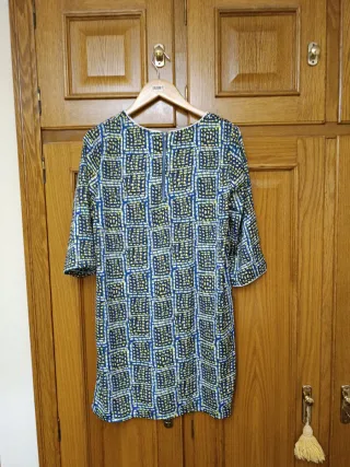 Vestido estampado azul y amarillo