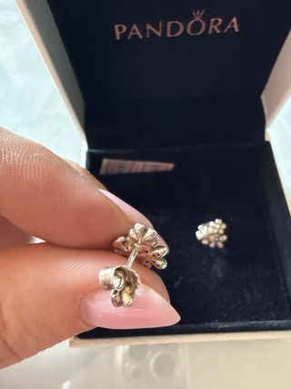 Pendientes flores pandora