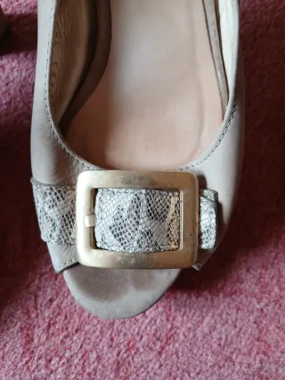 Sandalias piel plataforma beige T.38