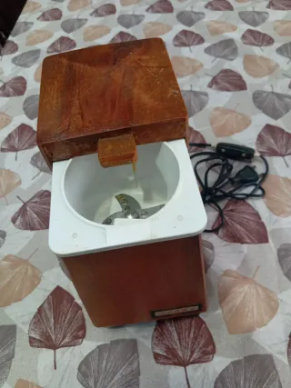 Grattugia Woody vintage anni '60