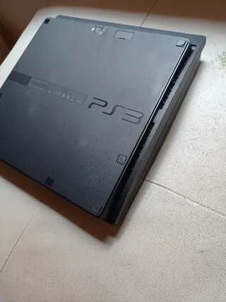 PlayStation 3 Slim Negra