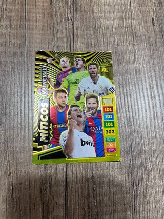 Carta Míticos Invencible Panini