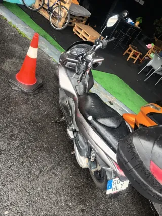Honda PCX 125 Gris 44.000 km