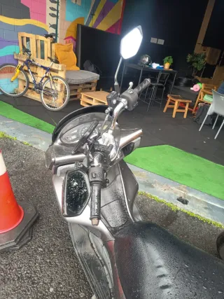 Honda PCX 125 Gris 44.000 km