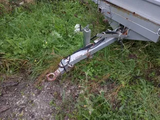 Remolque agrícola basculante yunque 3000 kg m.m.a.