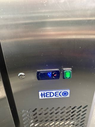 Mesa Fría 2P 1360x600x850+100MM 220V