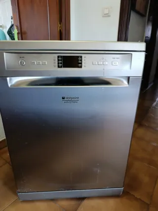 Lavavajillas Hotpoint Ariston