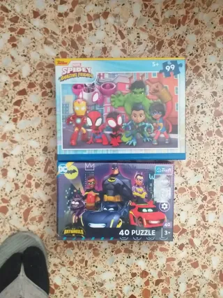 Cochecito infantil rojo