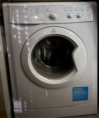 Lavadora Carga Frontal Indesit