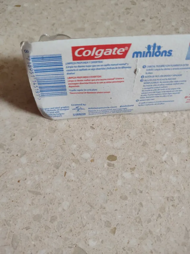 Cepillo Dental Infantil Colgate Minions a Pilas