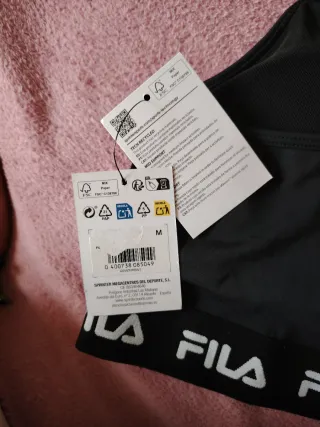 Top deportivo Fila negro nuevo