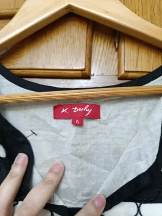 Vestido sin mangas con cremallera