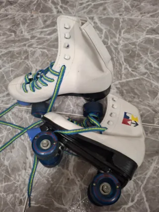 Patines blancos talla 37