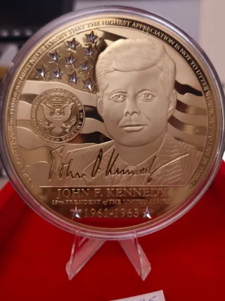 Medalla John F. Kennedy Cobre Bañada en Oro