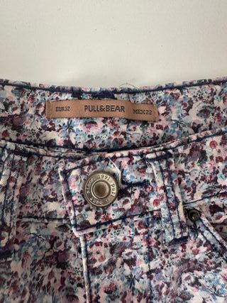 Pantalón corto estampado floral