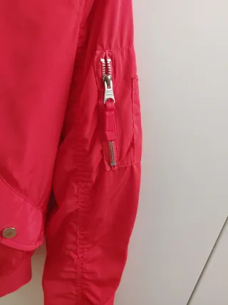 Bomber anaranjada Bershka. Talla S