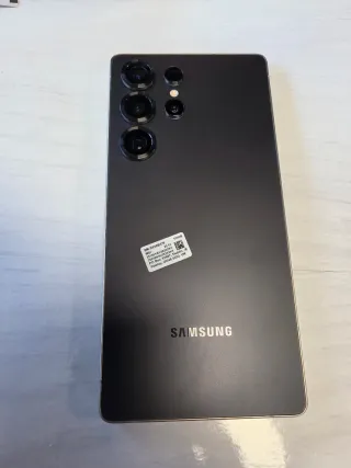 Comprado Enero 2026 - Samsung S25 Ultra 512GB tita