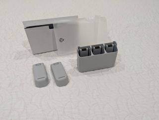 2 baterías para dron DJI Neo + Cargador Triple