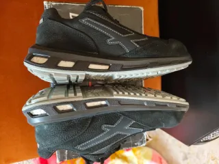 Zapatos U-Power Talla 39 Nuevos en Caja