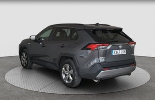 TOYOTA RAV4 220H ADVANCE