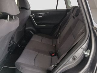 TOYOTA RAV4 220H ADVANCE