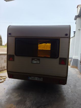 Caravana Moncayo Paris 410 en venta