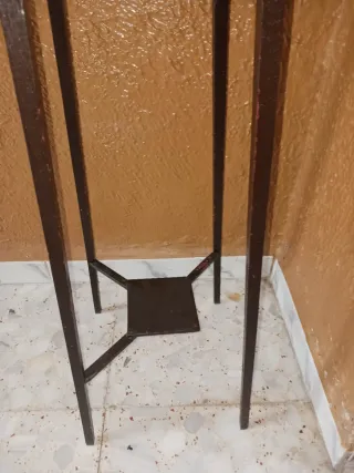 Mueble auxiliar de madera antiguo