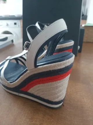 Sandalias cuña Tommy Hilfiger Talla 39