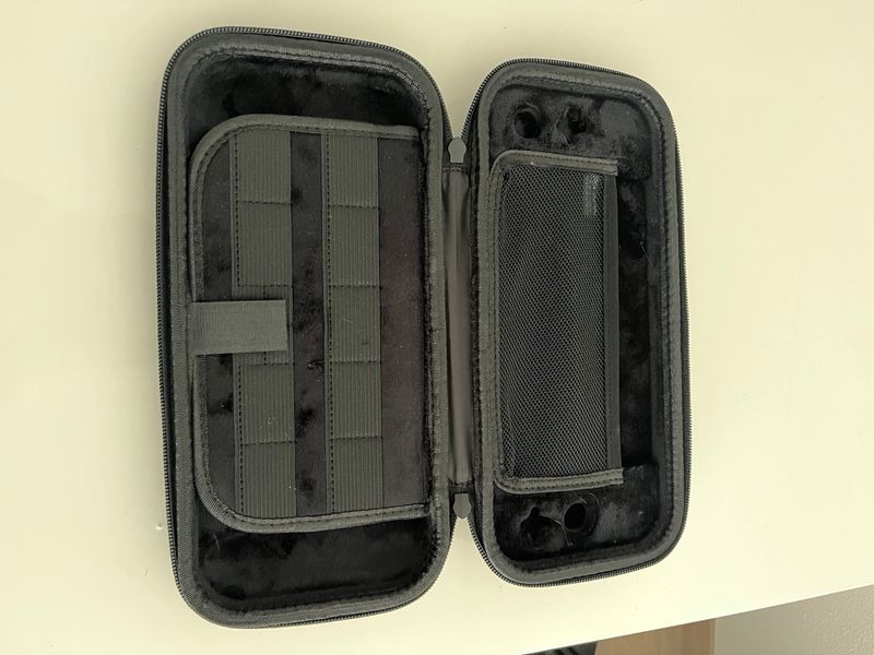 Nintendo Switch completa con caja + Pokemon+ Funda afbeelding 7