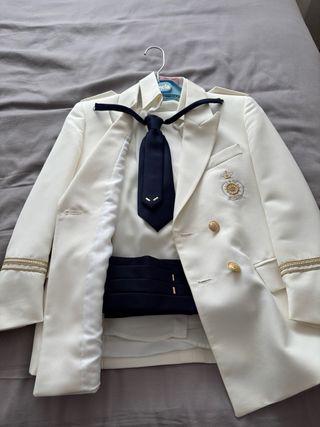 Traje de comunión niño blanco y azul