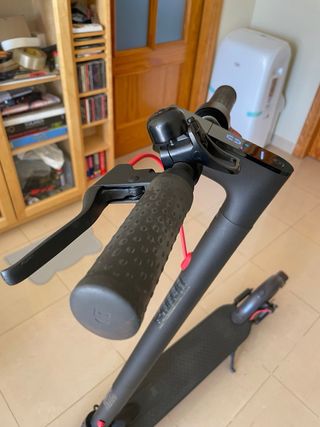 Mi Electric Scooter Pro