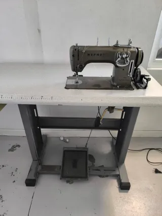 Máquina de coser industrial Refrey 430