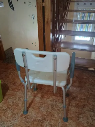 Silla de Baño Antideslizante para Mayores