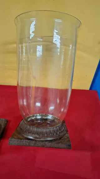 2 Jarrones de Cristal con Base metálica