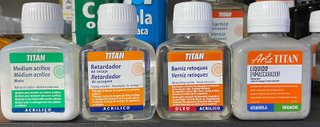 Set di 4 prodotti Titan per belle arti da 100 ml ciascuno