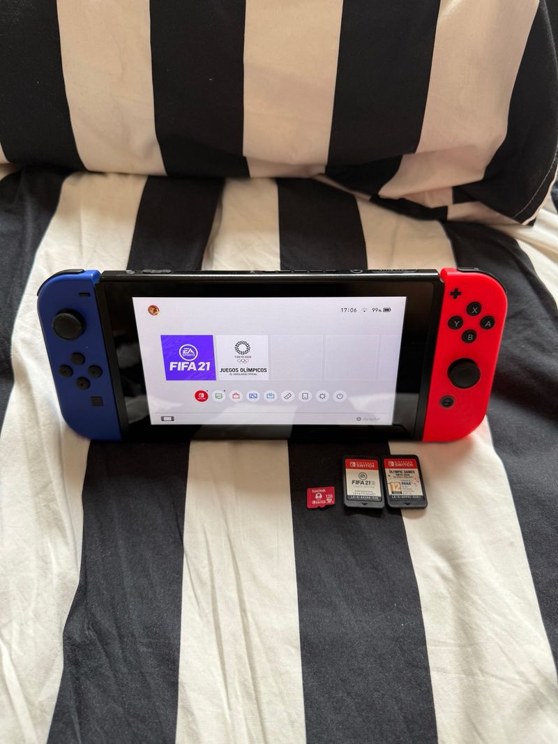 Nintendo Switch V2 + 2 Juegos + SD 128GB