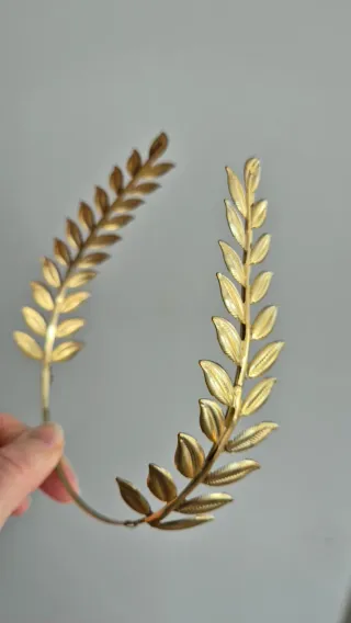 Coronas tiara griegas doradas hojas laurel