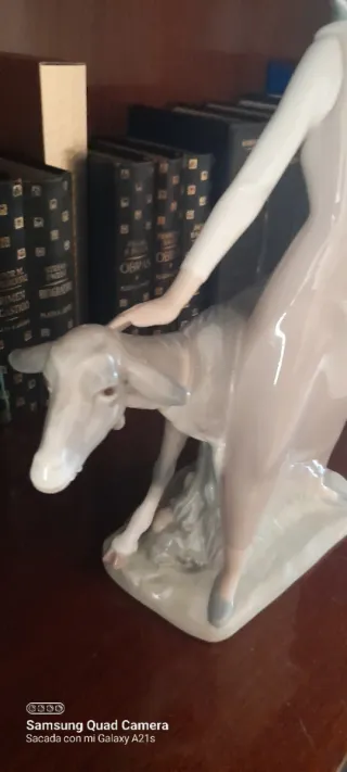 Figura Lladro Original Niña con Cabra. Perfecta